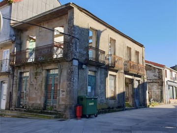 Terreno con Fachadas de Piedra a Rehabilitar en Casco Antiguo  - Cuntis