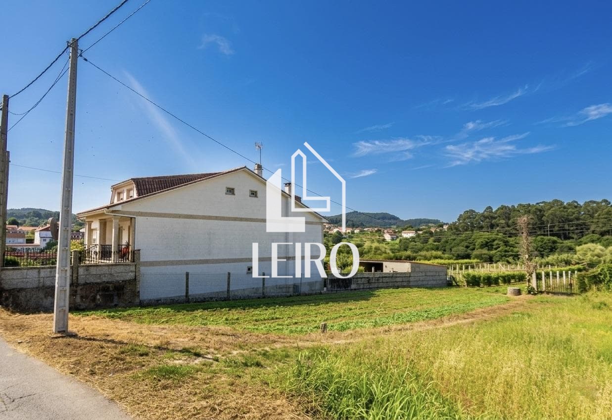 Foto 5 TERRENO CON LICENCIA Y PROYECTO 