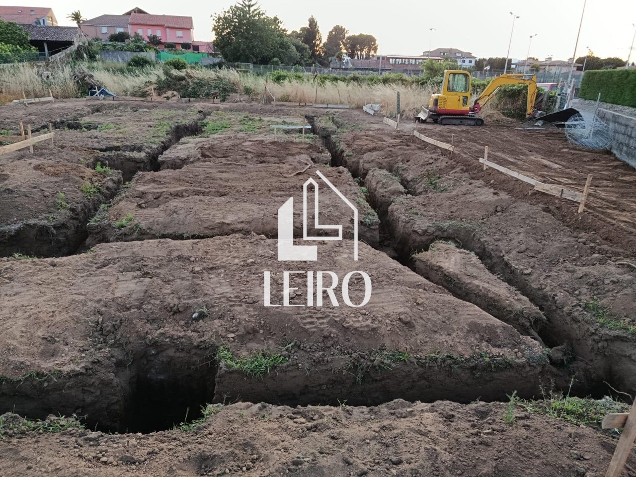 Foto 12 TERRENO CON PROYECTO Y LICENCIA  EN URBANIZACIÓN RESIDENCIAL