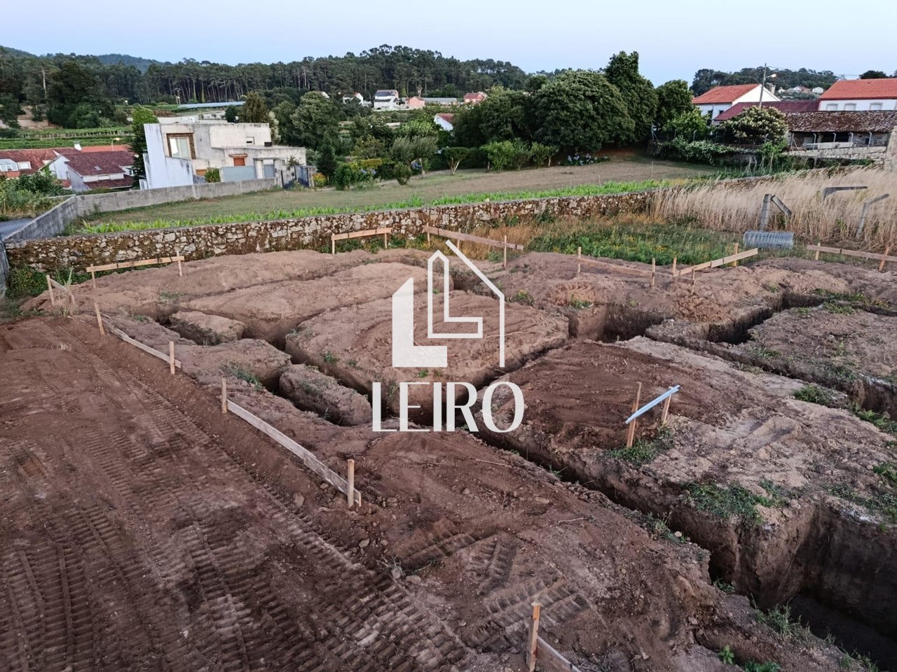 Foto 6 TERRENO CON PROYECTO Y LICENCIA  EN URBANIZACIÓN RESIDENCIAL