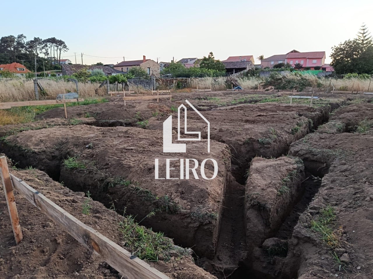 Foto 9 TERRENO CON PROYECTO Y LICENCIA  EN URBANIZACIÓN RESIDENCIAL