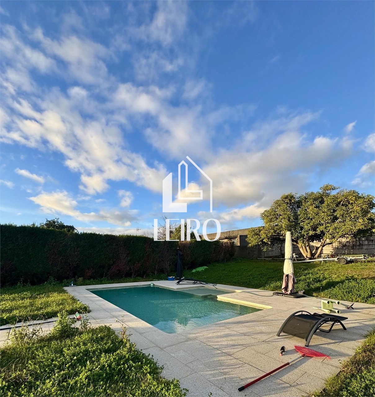 Foto 11 TERRENO EDIFCABLE CON PISCINA 