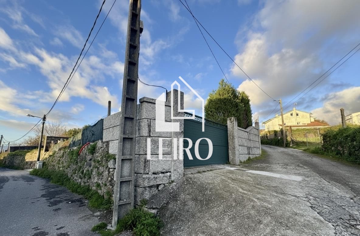 Foto 4 TERRENO EDIFCABLE CON PISCINA 