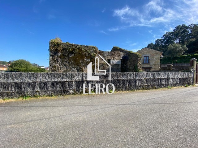 Terreno  Edificable Con Casa de Piedra  para Rehabilitar en Rubianes - Vilagarcía de Arousa