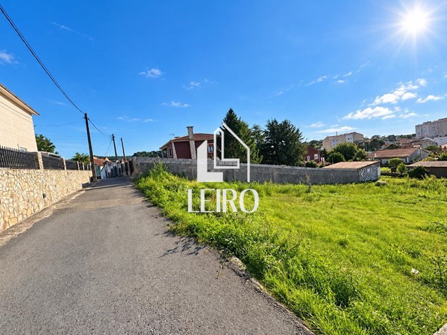 TERRENO EDIFICABLE EN VILAXOAN - Vilagarcía de Arousa
