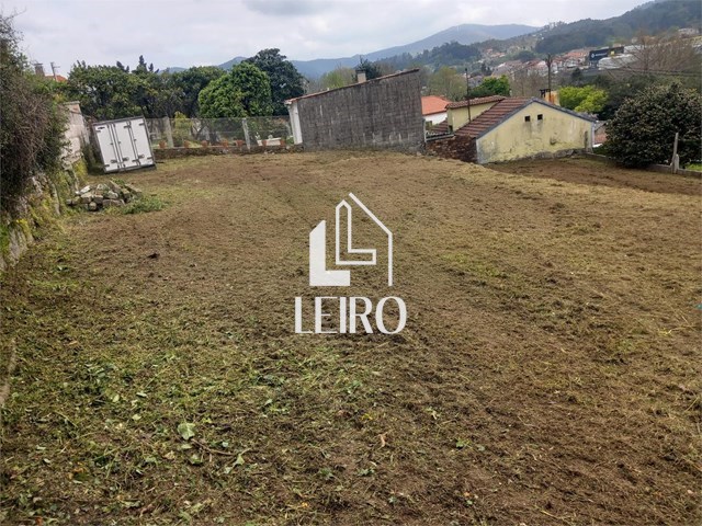 TERRENO EDIFICABLE PARA VIVIENDA UNIFAMILIAR - Vilagarcía de Arousa