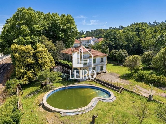 ÚNICO EN GALICIA : ANTIGUO COMPLEJO TERMAL/BALNEARIO HISTÓRICO EN CATOIRA
