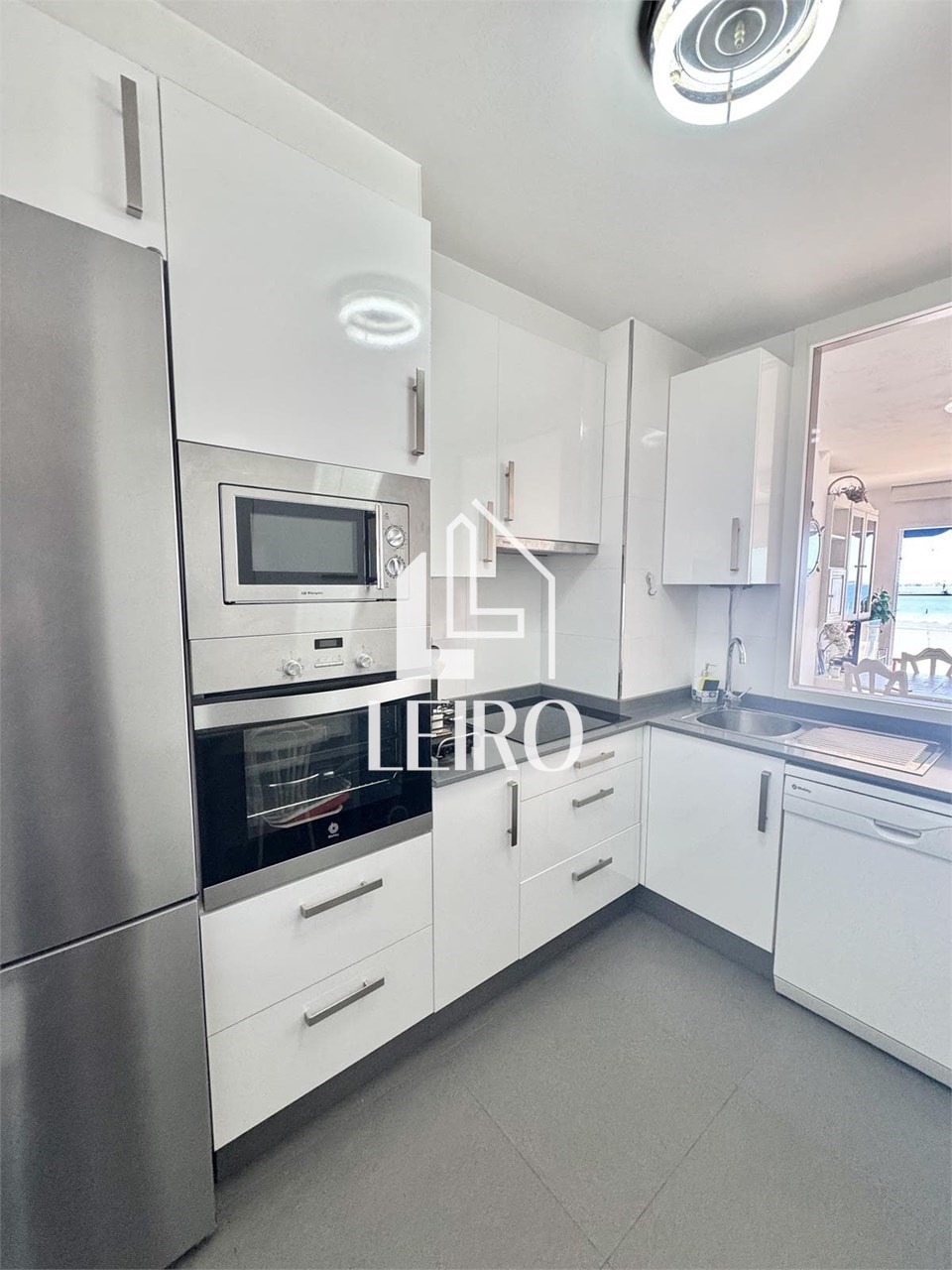 Foto 6 VIVIENDA EXCLUSIVA-DUPLEX CON IMPRESIONANTES VISTAS AL MAR Y PISCINA