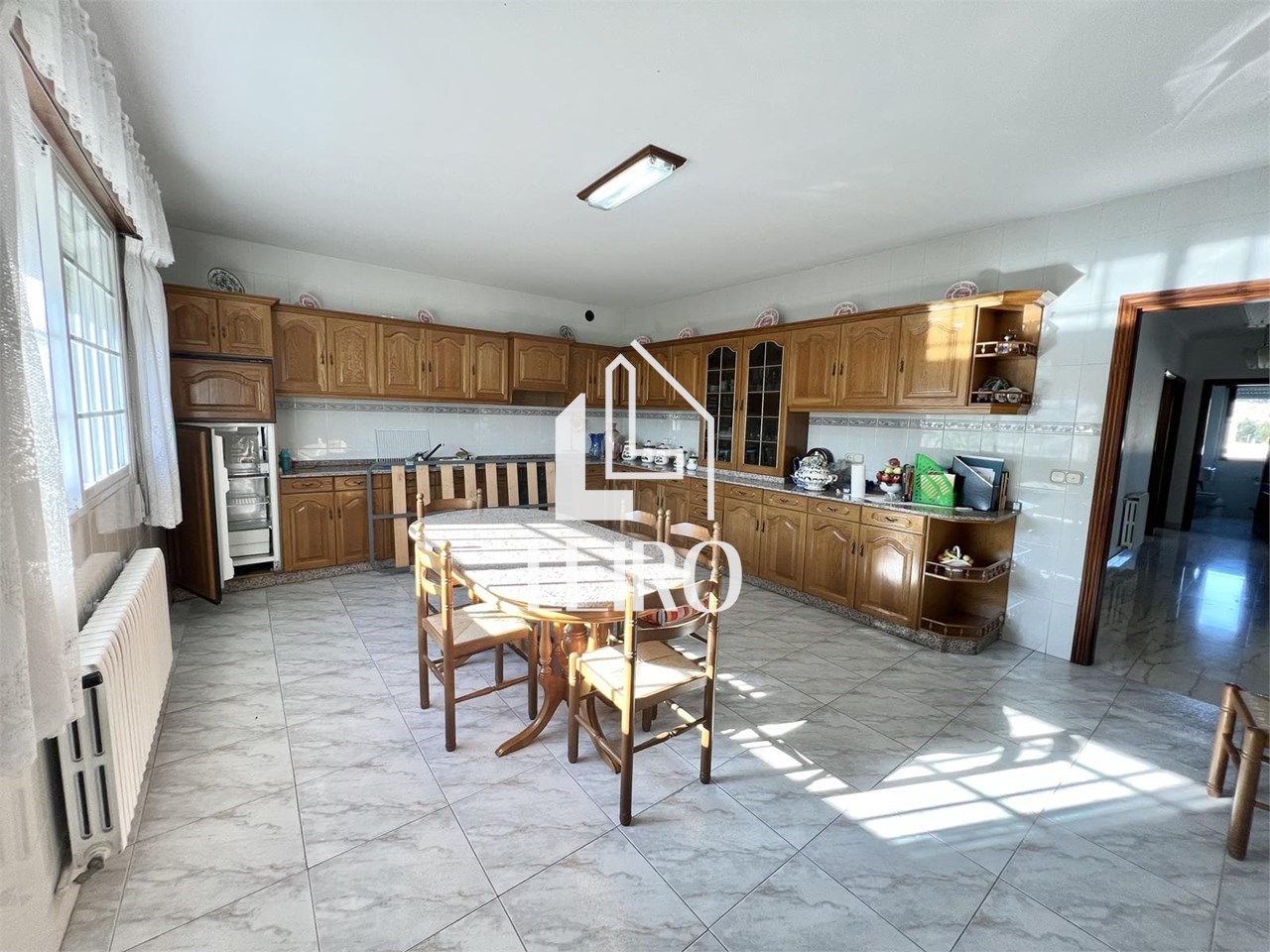 Foto 11 VIVIENDA UNIFAMILIAR  DE PIEDRA CON TERRENO MUY BIEN COMUNICADA