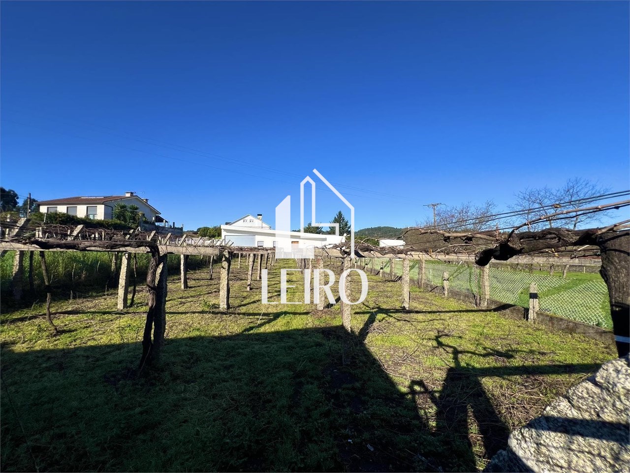 Foto 4 VIVIENDA UNIFAMILIAR  DE PIEDRA CON TERRENO MUY BIEN COMUNICADA